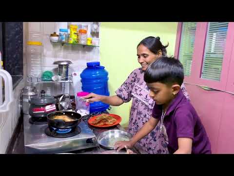 माऊलीने चक्क गोल गोल पुरी लाटली 😳मम्मी खूष 🙉