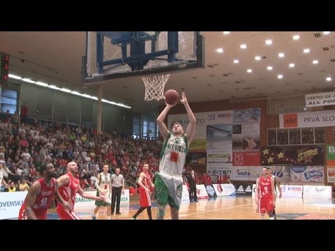 Strhujúci prvý finálový zápas