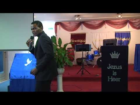 Een preek over wees dankbaar & geef wat je hebt (br Michel Selu) 2012