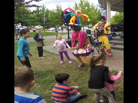 Promotional video thumbnail 2 for Carlos & Carlitta Clowning
