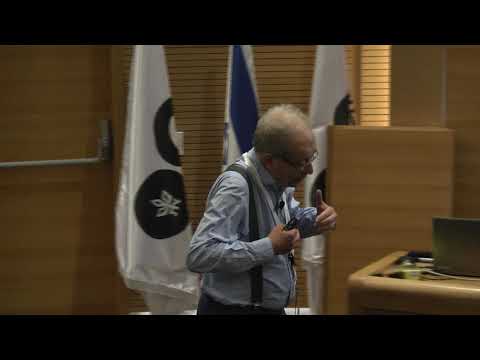 Hypoelliptic Dirac operators and the trace formula