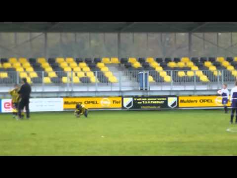 LRC E4 uit tegen de E4 van Theole, uitslag 4-6 winst voor LRC!