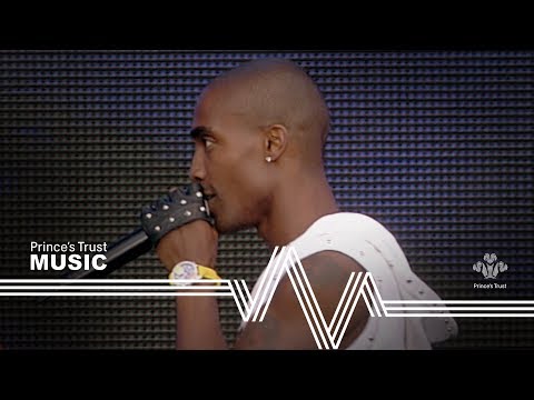 Blue - All Rise / Fly By / Too Close / One Love (The Prince's Trust Party In The Park 2004)