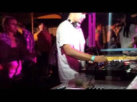 Raul Mezcolanza @ Elrow Sonar Week 17/06/2012