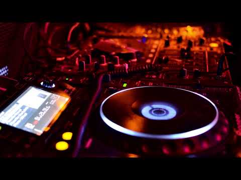 Dennis Ferrer featuring Kasango & Danil Wright --- Church Lady (Extended ReMix)