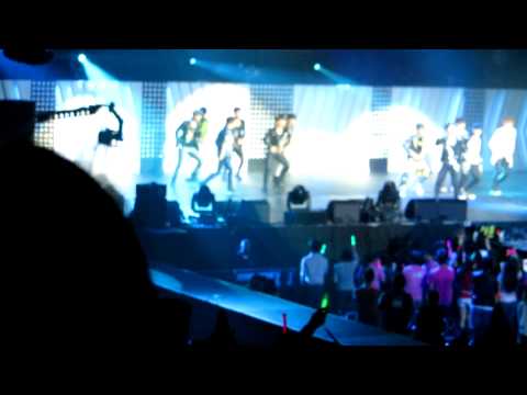 [FANCAM] 120520 EXO - History + Introductions @ SM Town LA