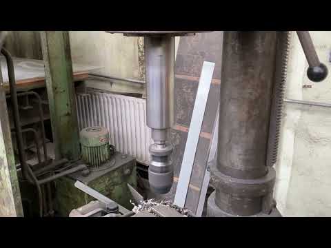 TOS 3-PHASE PILLAR DRILL - Image 2