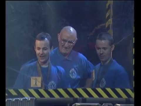 Crowned Classics Hypno-Disc vs RoboGeddon