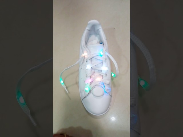 Vídeo relacionado con Meleager 1 Pares Cordones Zapato LED, Cordones LED para Zapatillas, Cordones Zapato Luces, Cordones de Nailon LED 120cm, Para Fiesta, Ciclismo, Senderismo, Patinaje