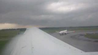 Download lagu B737-300 Batavia Airlines Landing Jakarta mp3