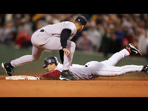 2004 ALCS Gm 4: Roberts sets up, scores tying run