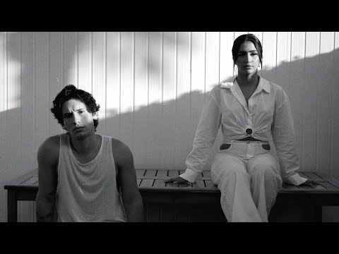 Julia Joia feat João Klein - em tudo tem você