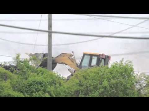 Raw video from day three of the mulch fire