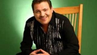 Julio Preciado - Tengo Madre (1998)