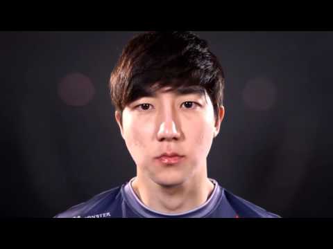 Game Video StarCraft 2   Jaedong vs  Petraeus ZvZ   WCS Season 2 Finals 2015   Group D
