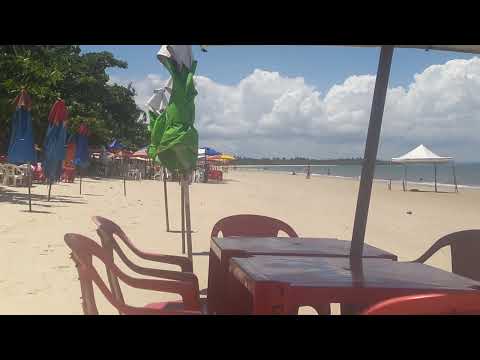 Um dia agradável na praia de cabuçu Saubara Bahia