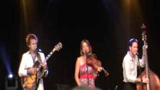 Hot Club Of Cowtown - Dev'lish Mary, Cambridge Folk Festival 2009