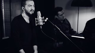 Beşir Bayraktar - Biri Zamanı Durdurmalı (Akustik Performans)