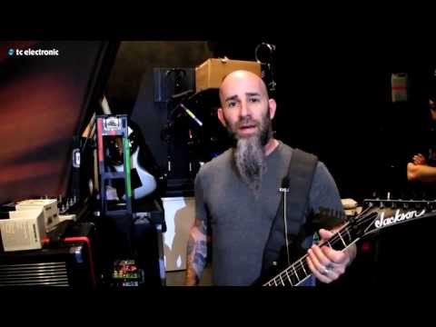Scott Ian (Anthrax) demoing Spark Mini Booster