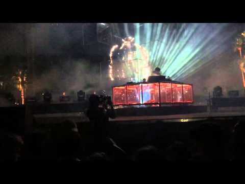 Lorde- Tennis Court (Flume Remix) live at Coachella Weekend 2