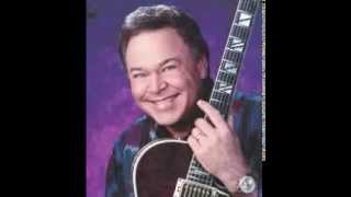 Roy Clark -  Is Anybody Going To San Antone