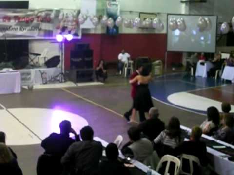  Alejandro Hermida  and  Nayla Vacca  are  dancing  to  the  tango  "  Milonguero Viejo  "