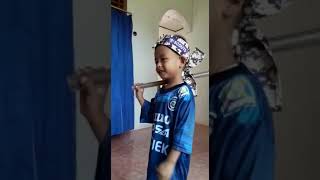 Download lagu kupanggul senapanku senapan bambu... kenangan lagu SD mp3 Download lagu kupanggul senapanku senapan bambu... kenangan lagu SD mp3