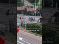 Oei! Vrouw VALT en ZIT VAST op spoorweg ? | #shorts