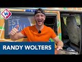 EK VOETBAL - Randy Wolters schiet ruit uit bus Omroep West - OMROEP WEST