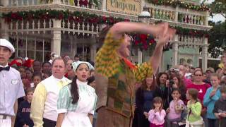 Walt Disney World Christmas Day Parade 2008 - &quot;Supercalifragilisticexpialidocious&quot; - Mary Poppins