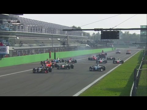 Formula V8 3.5 Series 2016. Race 2 Autodromo Nazionale Monza. Aurélien Panis Start Crash