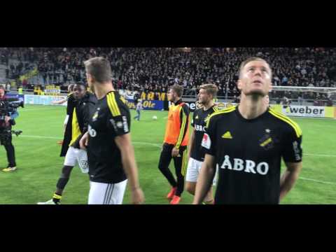 Isak sjunger med klacken efter 6-0 mot Norrköping!