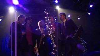 Butch Walker  Silent Night & Walking In A Winter WonderLand