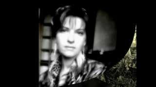 Most exclusive residence for sale - Kinks - cover & guitar chords