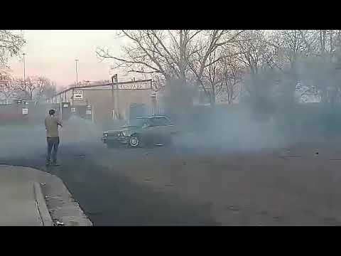 Bmw e30 donuts
