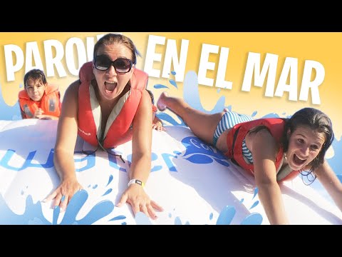 CARRERAS en EL PARQUE ACUÁTICO ¡¡DE TRAMPOLINES!! en FAMILIA
