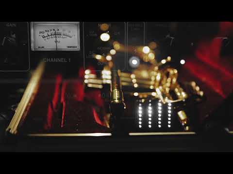 izReal x Dj Qkla - Jazzy B.I.G (feat. Notorious B.I.G)