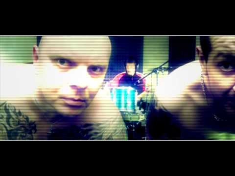 Squad96 - SQUAD96 - NIKDO NIC NEVÍ (Oficiální videoklip)