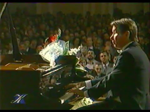Mikhail Pletnev plays Chopin, Scriabin, Rachmaninoff, Grieg - video 2000