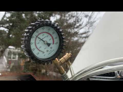 1996 Volvo 850 Fuel Pressure Test 1
