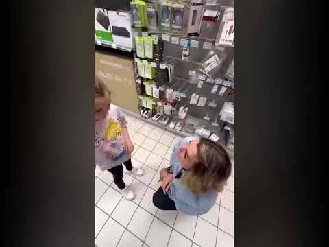 Ma sœur dans les magasin quand elle na pa ce quelle veut|Tiktok
