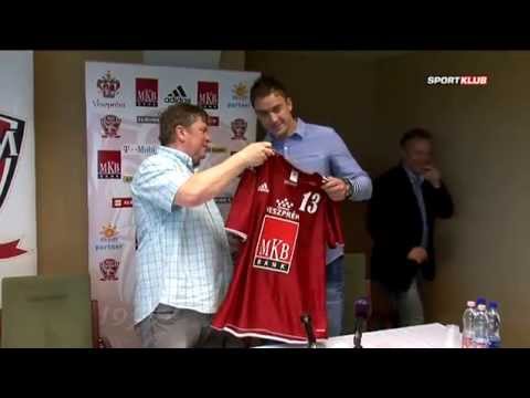 Távozó ikon, érkező klasszis