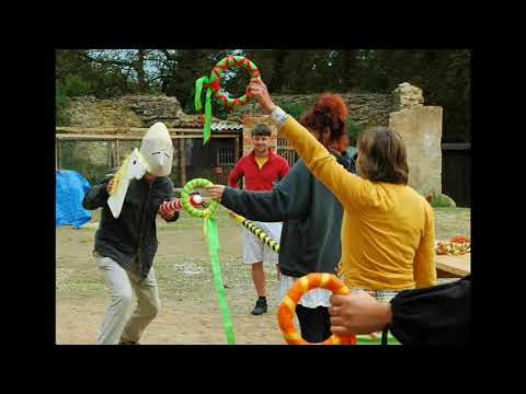 Krčma na hradě Hartenberg s bylinnou zahrádkou a infocentrem