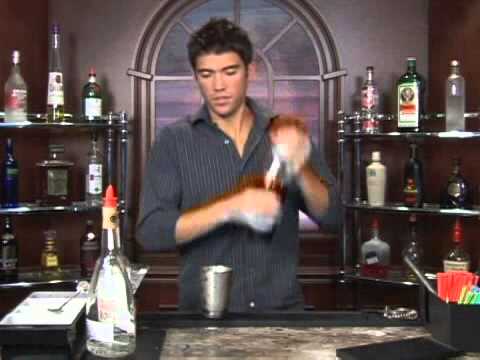 How to Make the Blue Bird Mixed Drink