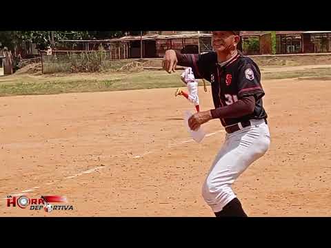 Cleiver Díaz, jugador de la EBM Santa Fé. Estadio La Paragua en Ciudad Bolívar.