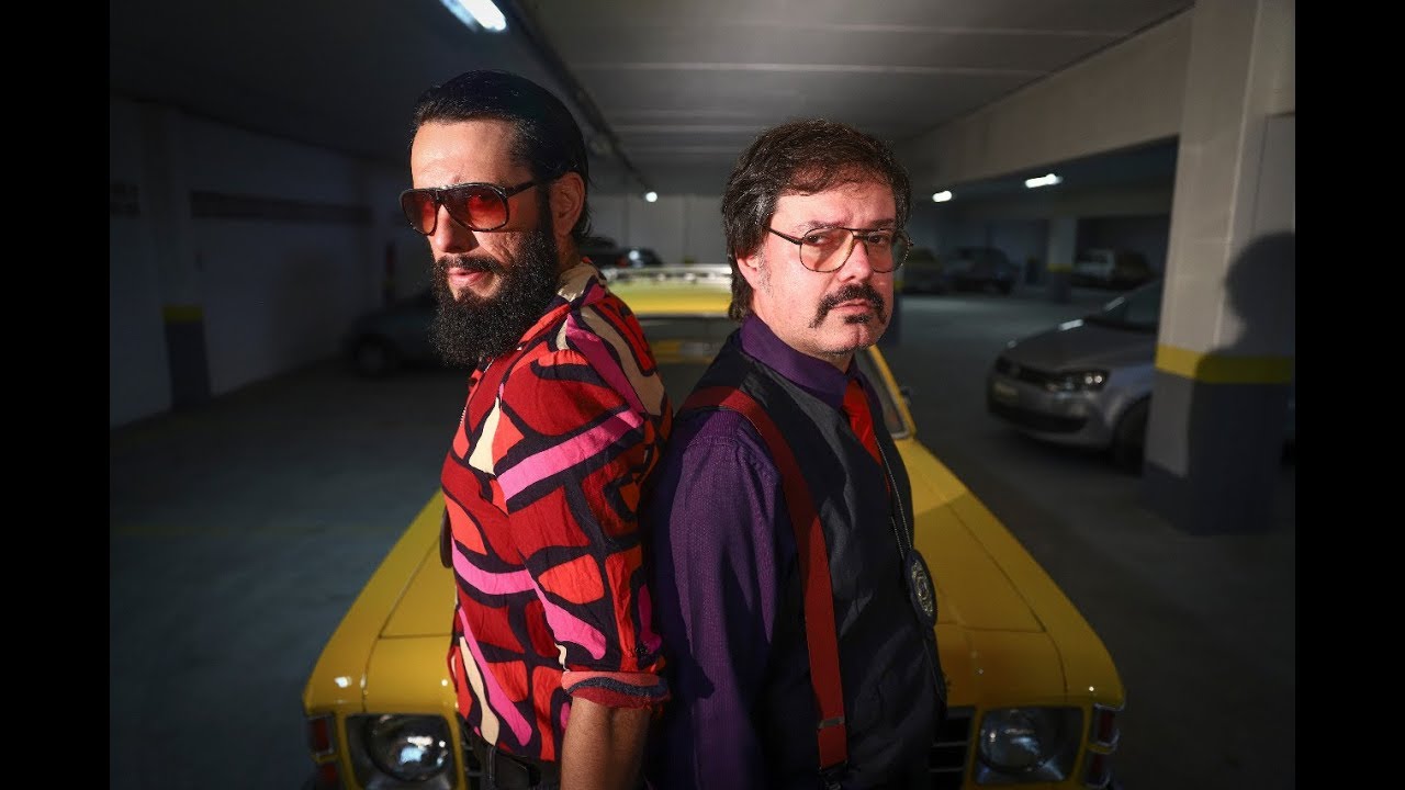 Algo De Errado Não Está Certo | Trailer Oficial | Legendado