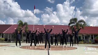 Download lagu FLASHMOB TERHEBAT SMANTI mp3
