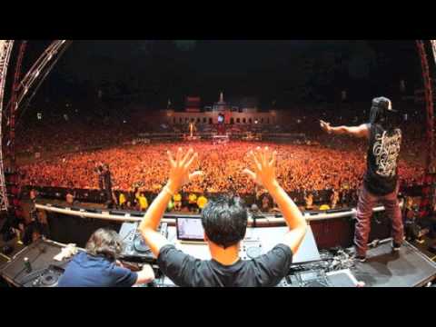 Michael Calfan - Resurrection (Axwell Re-Cut Club Version) - Laidback Luke Live