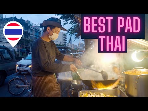 🇹🇭 Bangkok Has The World's BEST PAD THAI! ฝรั่งกินอาหารไทย @theroamingcook