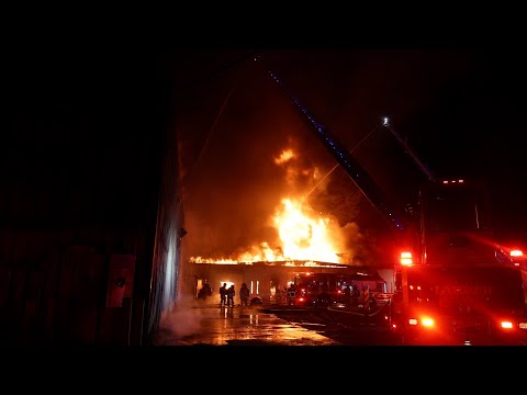 Jacksonville Fire Rescue Department  responds to gymnasium commercial building fire on westside